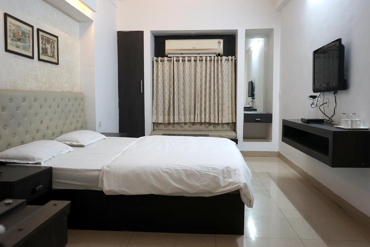 Hotel Paradise Nagpur Exterior foto